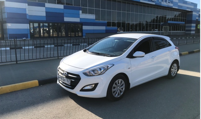 Аренда Hyundai i-30 хетчбек автомат в Крыму