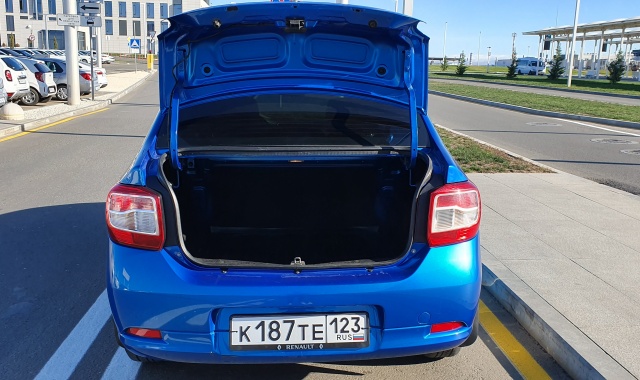 Аренда Renault Logan 2017 в Крыму